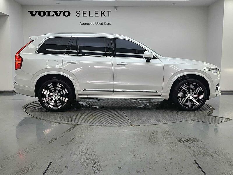 Volvo  Ultimate Bright B6 AWD mild hybrid