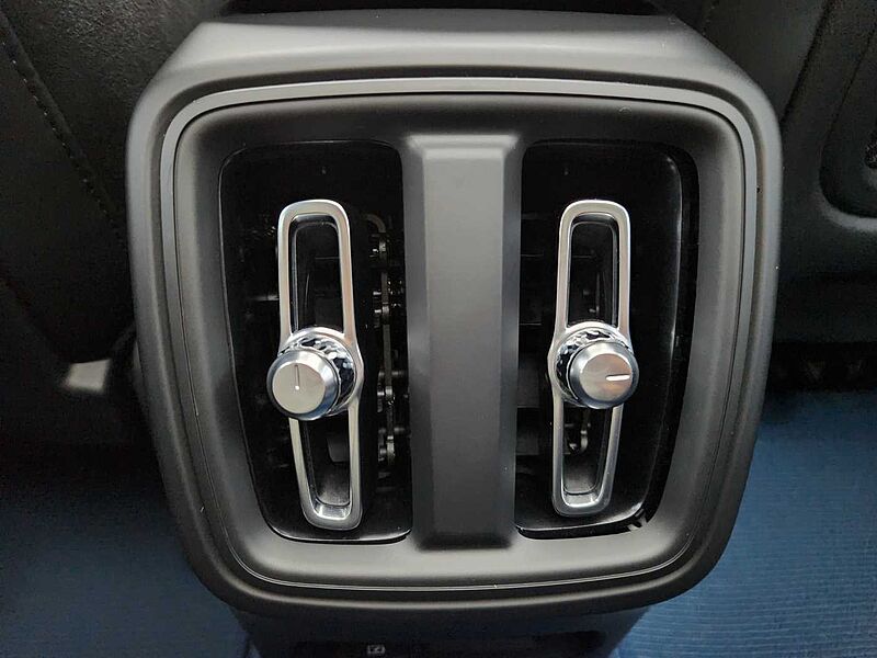 Volvo  Recharge Ultimate Twin