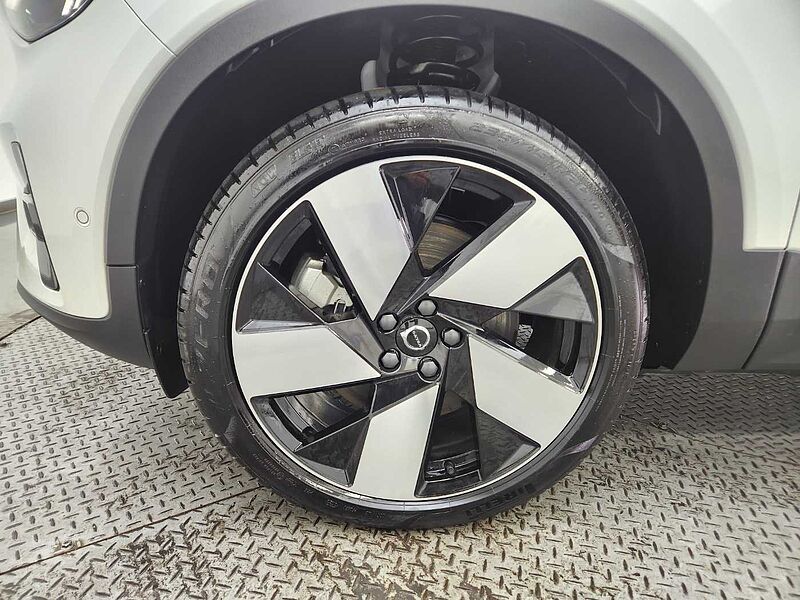 Volvo  Recharge Ultimate Twin