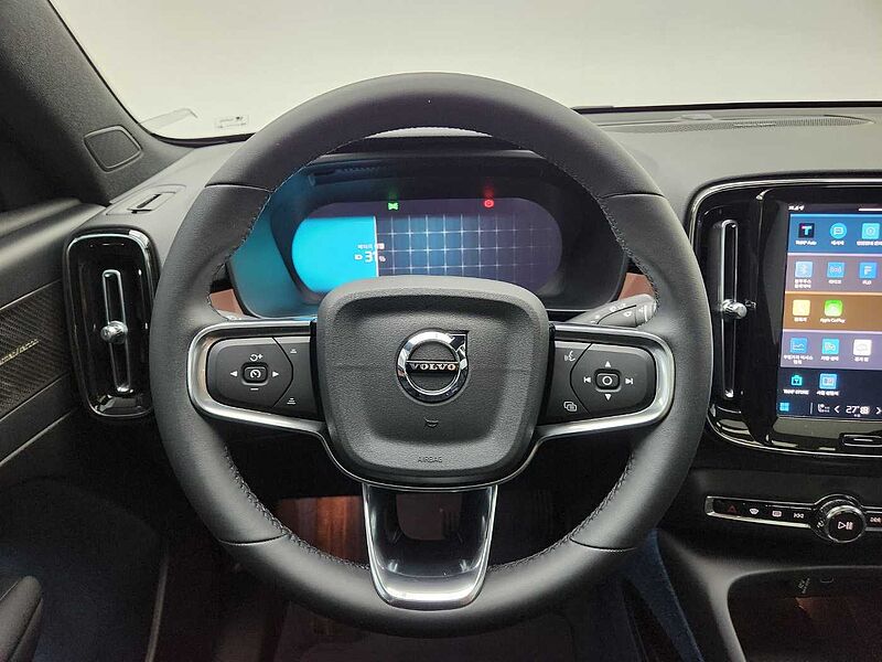 Volvo  Recharge Ultimate Twin