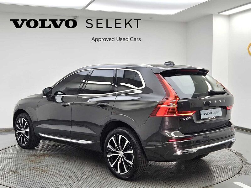 Volvo  B6 AWD Ultimate Bright