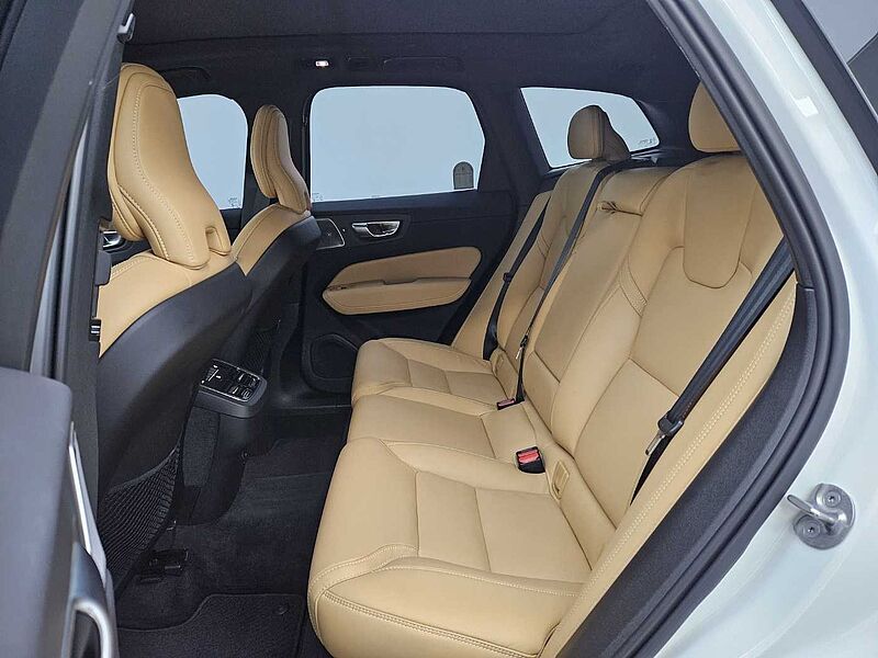 Volvo  B6 AWD Ultimate Bright