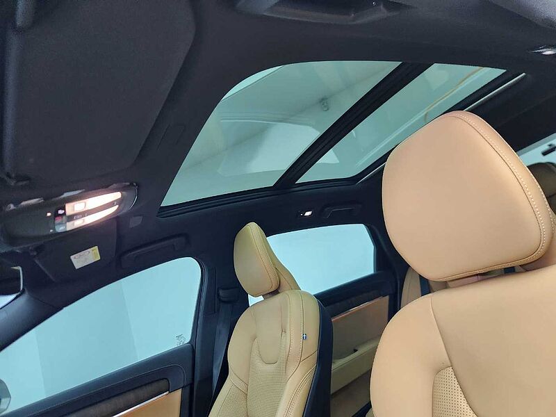 Volvo  Ultimate, B5 mild hybrid, 가솔린, Bright