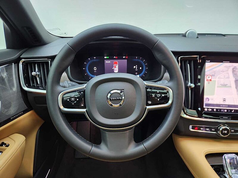 Volvo  Ultimate, B5 mild hybrid, 가솔린, Bright