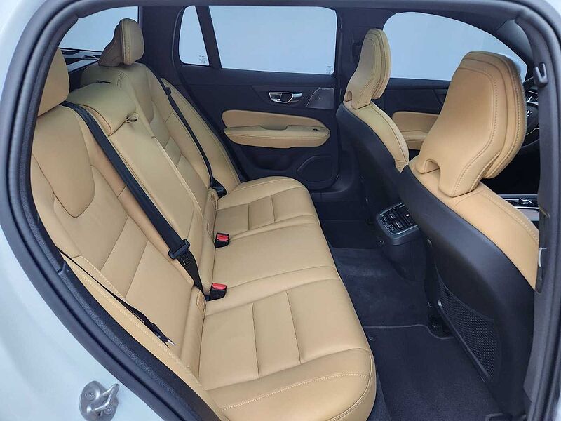 Volvo  B5 AWD Ultimate Bright