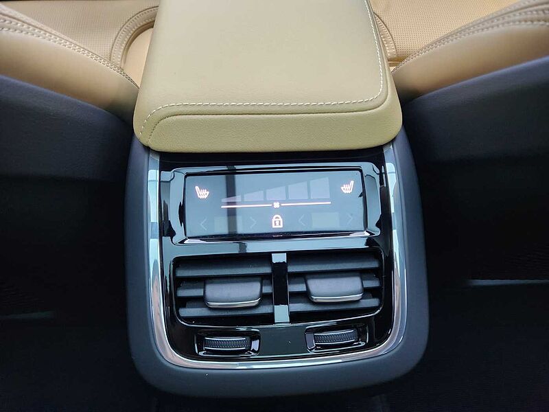 Volvo  B5 AWD Ultimate Bright