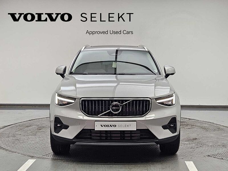 Volvo  B4 AWD Ultra