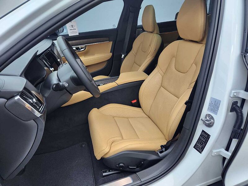Volvo  B5 AWD Ultimate