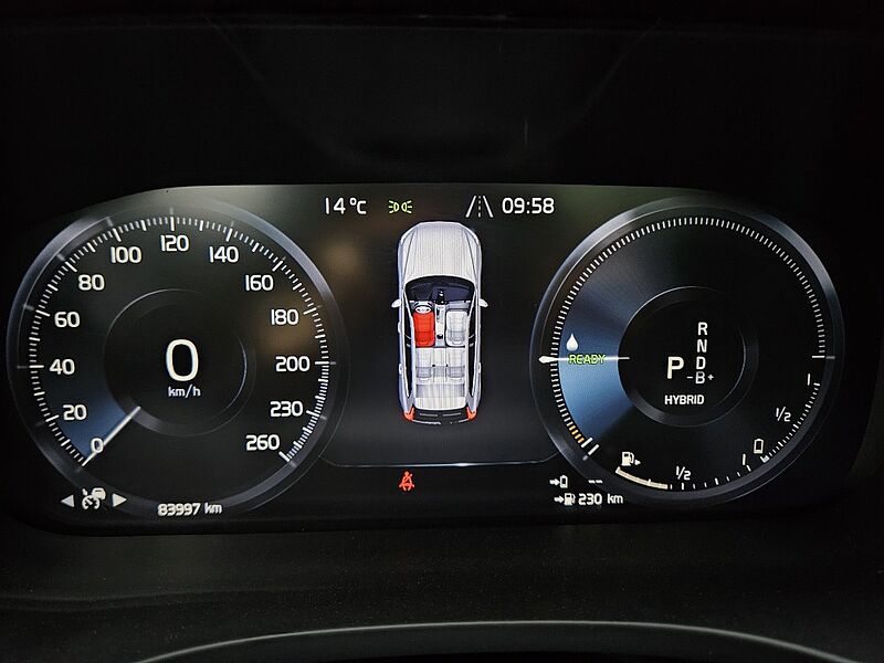 Volvo  T8 Recharge R-Design