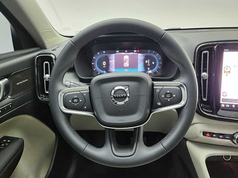 Volvo  B4 AWD Ultimate Bright