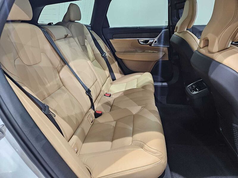 Volvo  Ultimate, B5 AWD 마일드 하이브리드, 가솔린, 브라이트