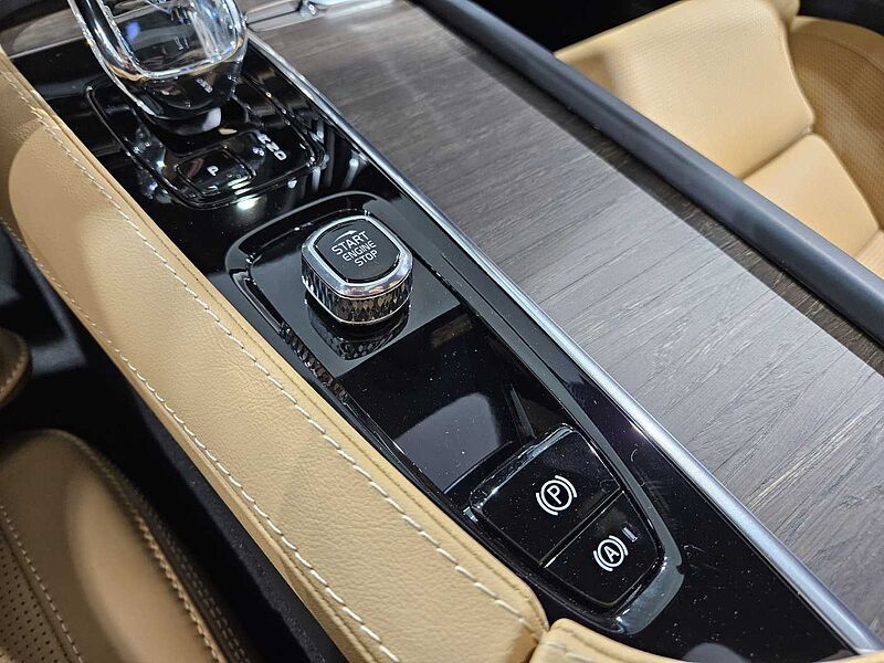 Volvo  Ultimate, B5 AWD 마일드 하이브리드, 가솔린, 브라이트