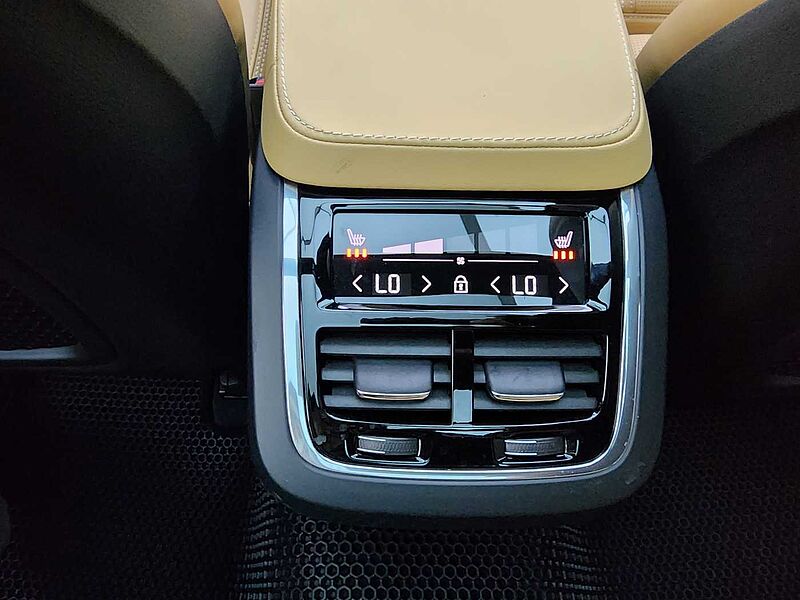 Volvo  Ultra, B5 AWD 마일드 하이브리드, 가솔린, 브라이트