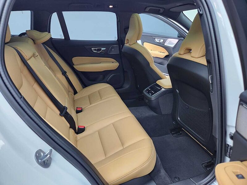 Volvo  Ultimate, B5 AWD 마일드 하이브리드, 가솔린, 브라이트