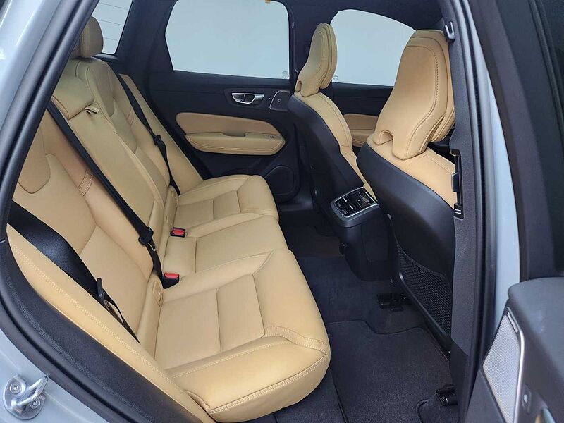 Volvo  B6 AWD Ultimate