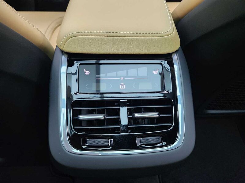Volvo  B6 AWD Ultimate