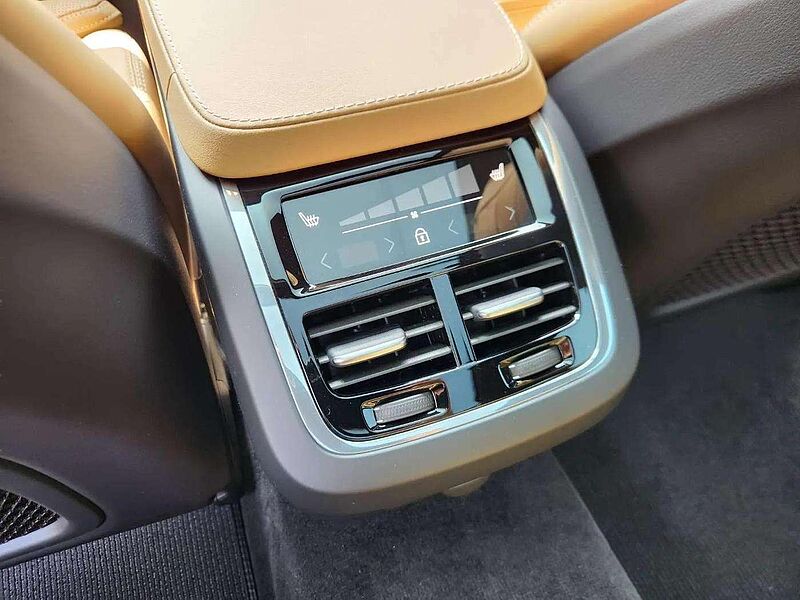 Volvo  Ultimate, B5 AWD 마일드 하이브리드, 가솔린, 브라이트