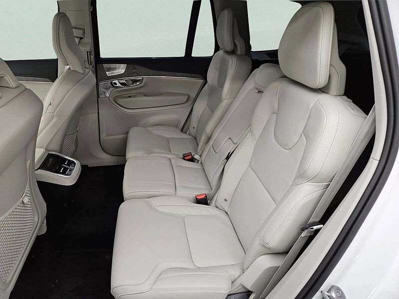 Volvo  B6 AWD Ultra