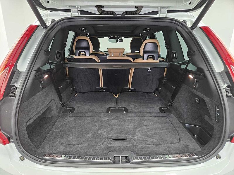 Volvo  T8 AWD Ultimate Bright