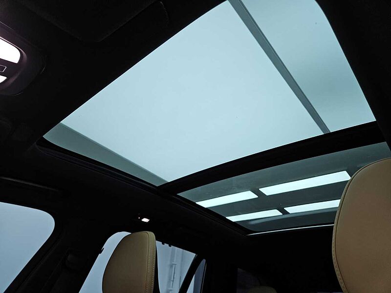 Volvo  T8 AWD Ultimate Bright