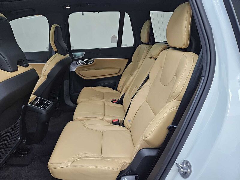 Volvo  B6 AWD Ultra