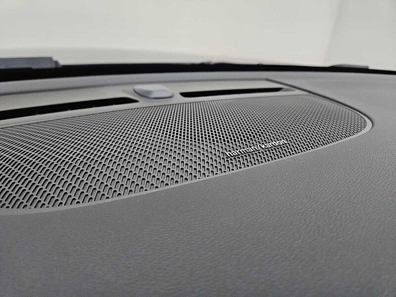 Volvo  Recharge Ultimate Twin Motor