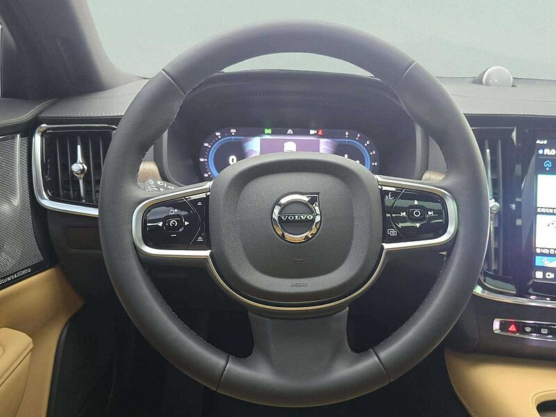 Volvo  Ultimate, B5 AWD 마일드 하이브리드, 가솔린, 브라이트