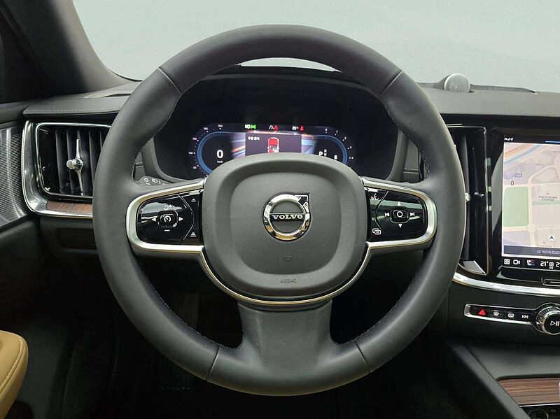 Volvo  Ultimate, B5 AWD 마일드 하이브리드, 가솔린, 브라이트