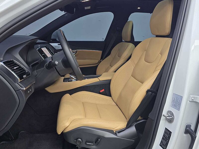 Volvo T8 AWD Recharge Ultimate bright