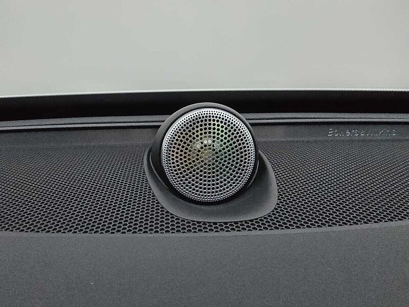 Volvo T8 AWD Recharge Ultimate bright