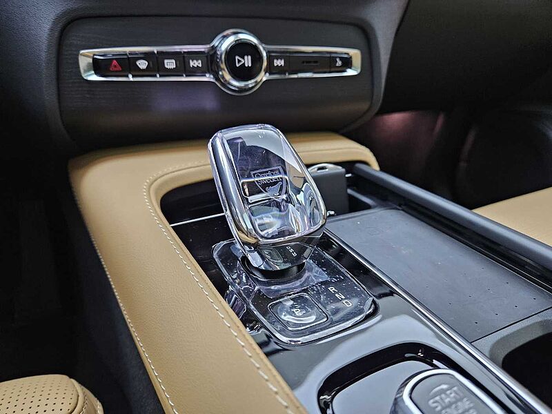 Volvo Recharge Ultimate, T8 AWD 플러그-인 하이브리드, 전기/가솔린, 브라이트, 7 좌석