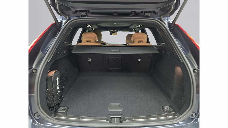 Volvo  Ultra, T8 AWD 플러그-인 하이브리드, 전기/가솔린, 브라이트