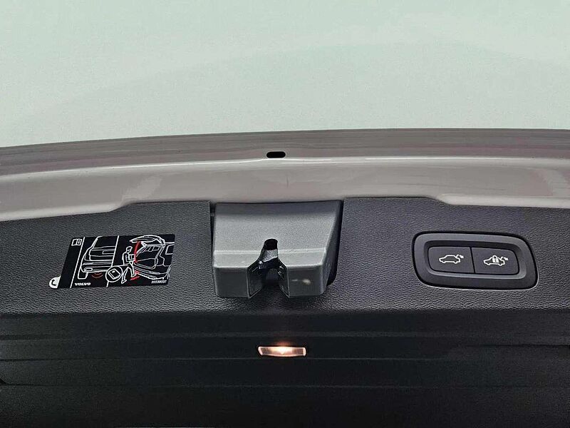 Volvo  Ultra, B5 AWD 마일드 하이브리드, 가솔린, 브라이트