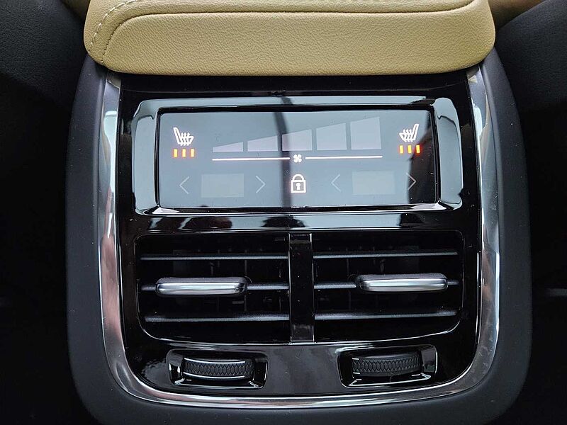 Volvo  Ultra, B5 AWD 마일드 하이브리드, 가솔린, 브라이트