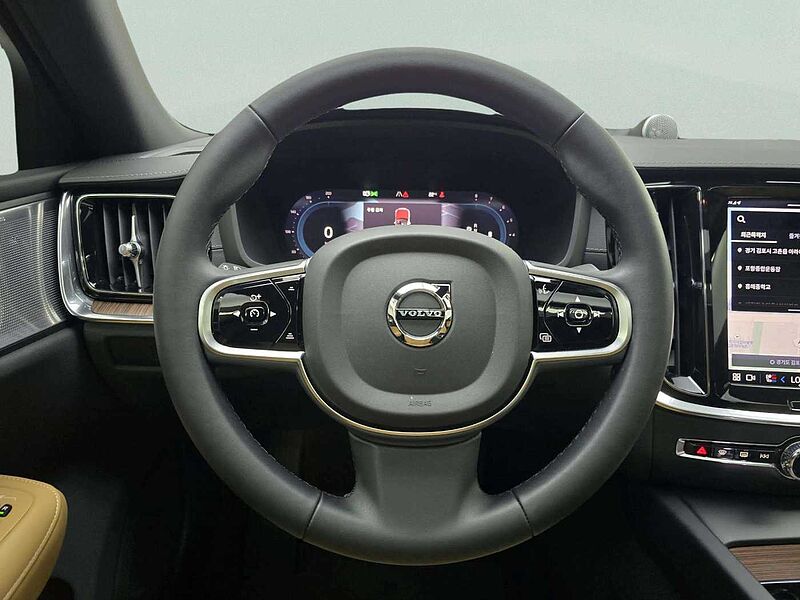 Volvo  Ultimate, B5 mild hybrid, 가솔린, Bright