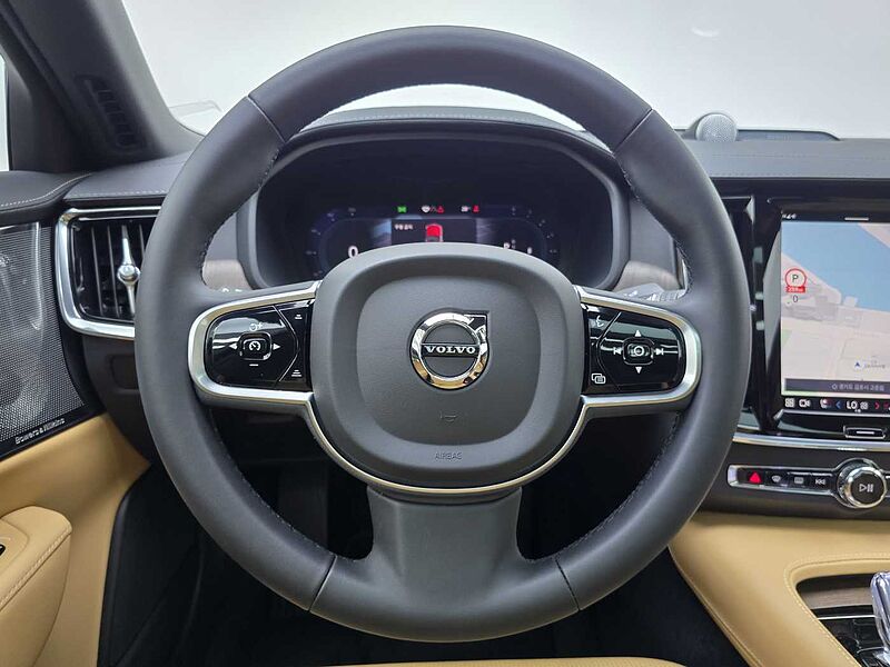 Volvo Ultimate, B5 마일드 하이브리드, 가솔린, 브라이트