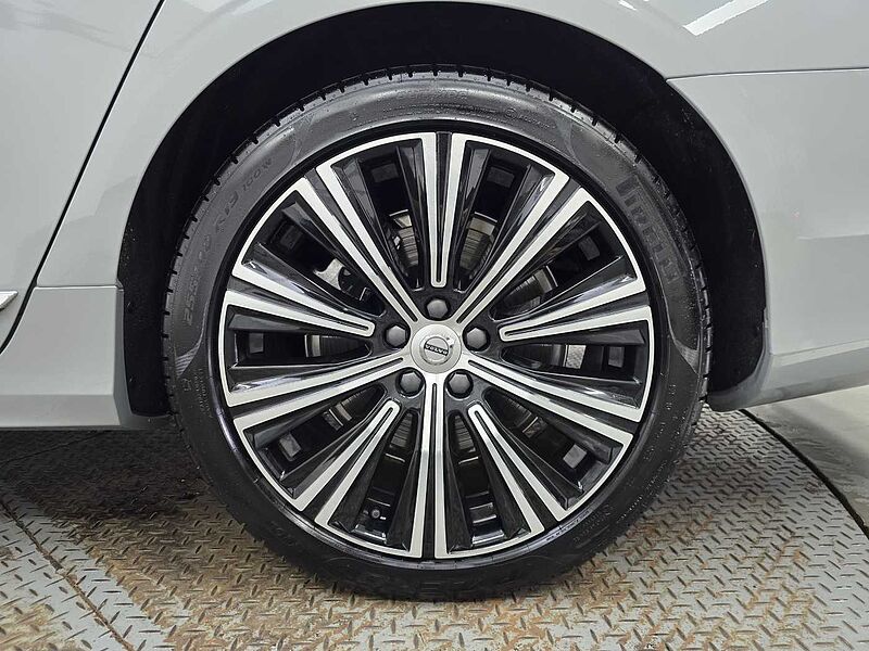 Volvo Ultimate, B5 마일드 하이브리드, 가솔린, 브라이트