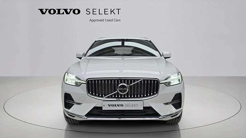 Volvo Ultra, T8 AWD 플러그-인 하이브리드, 전기/가솔린, 브라이트