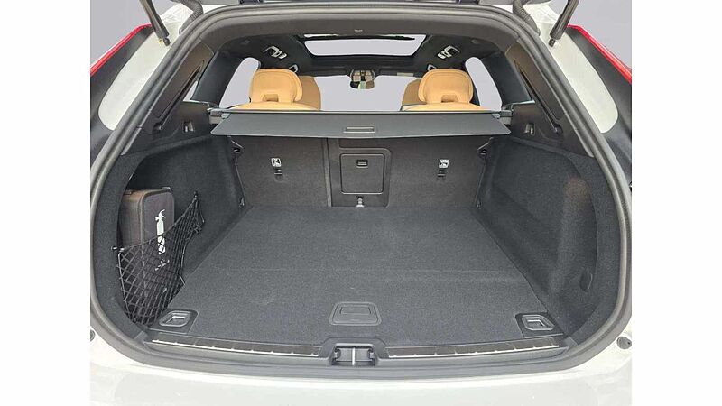 Volvo Ultra, T8 AWD 플러그-인 하이브리드, 전기/가솔린, 브라이트