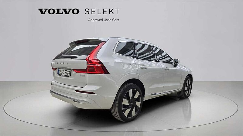 Volvo Ultra, T8 AWD 플러그-인 하이브리드, 전기/가솔린, 브라이트