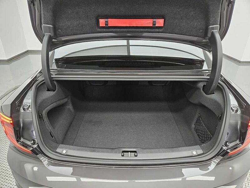 Volvo B5 Ultimate bright