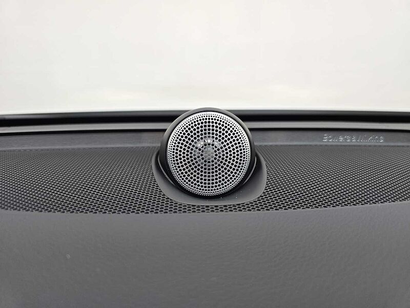 Volvo B5 AWD Ultra bright