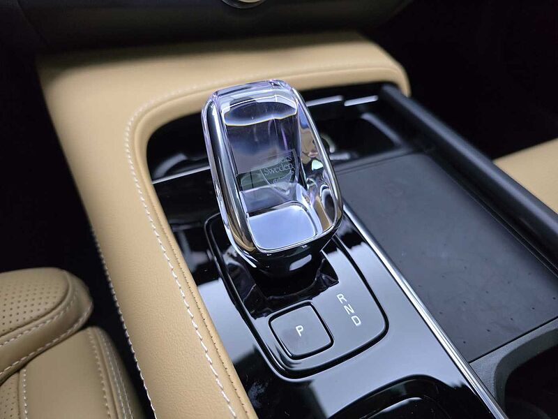 Volvo B5 AWD Ultra bright