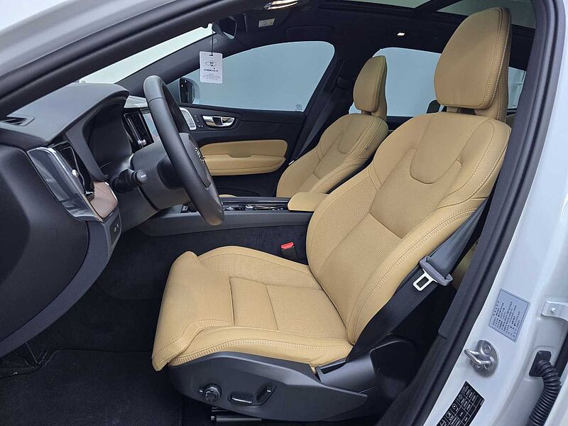 Volvo Ultra, T8 AWD 플러그-인 하이브리드, 전기/가솔린, 브라이트