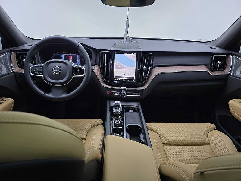 Volvo Ultra, T8 AWD 플러그-인 하이브리드, 전기/가솔린, 브라이트