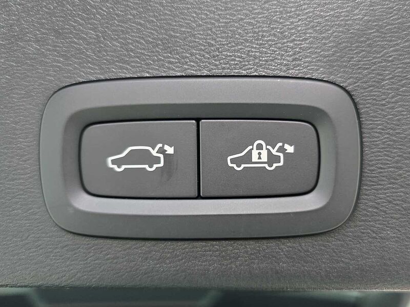 Volvo  Recharge Ultimate, Twin Motor, 전기