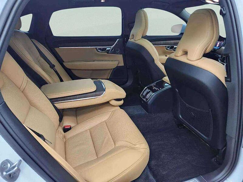 Volvo Ultimate, B5 마일드 하이브리드, 가솔린, 브라이트