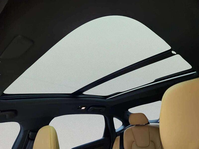 Volvo Ultimate, B5 마일드 하이브리드, 가솔린, 브라이트