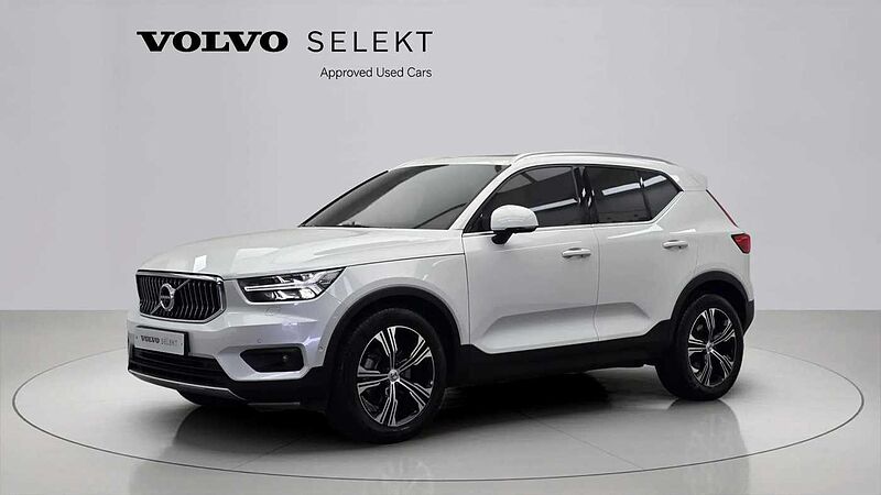 Volvo  B4 AWD Inscription