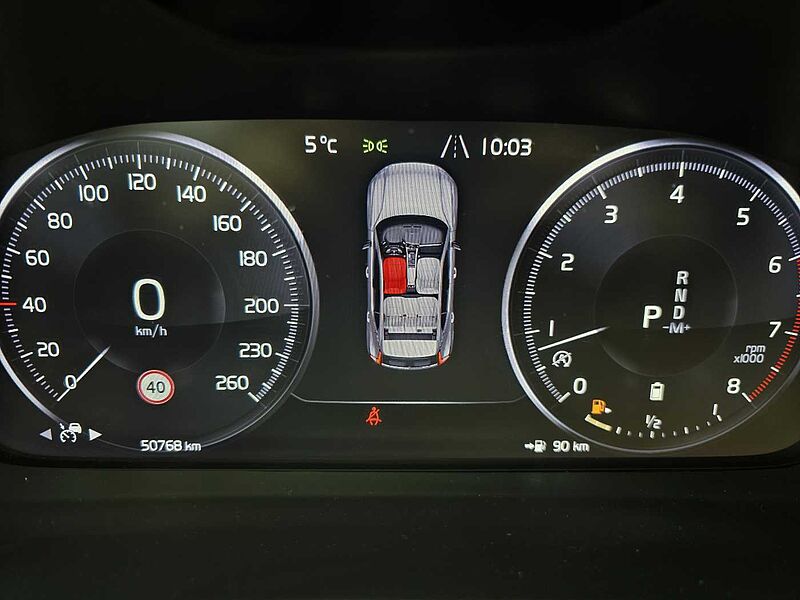 Volvo  B4 AWD Inscription